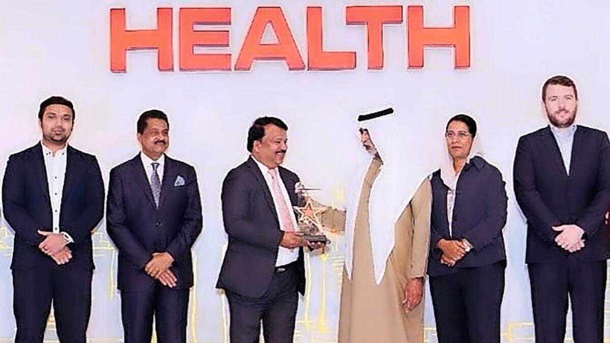 Dr K.P. Hussain receiving the Annual Health Award 2023 fromSheikh Mubarak Al Nahyan, UAE Minister of Tolerence and Co-Existence.