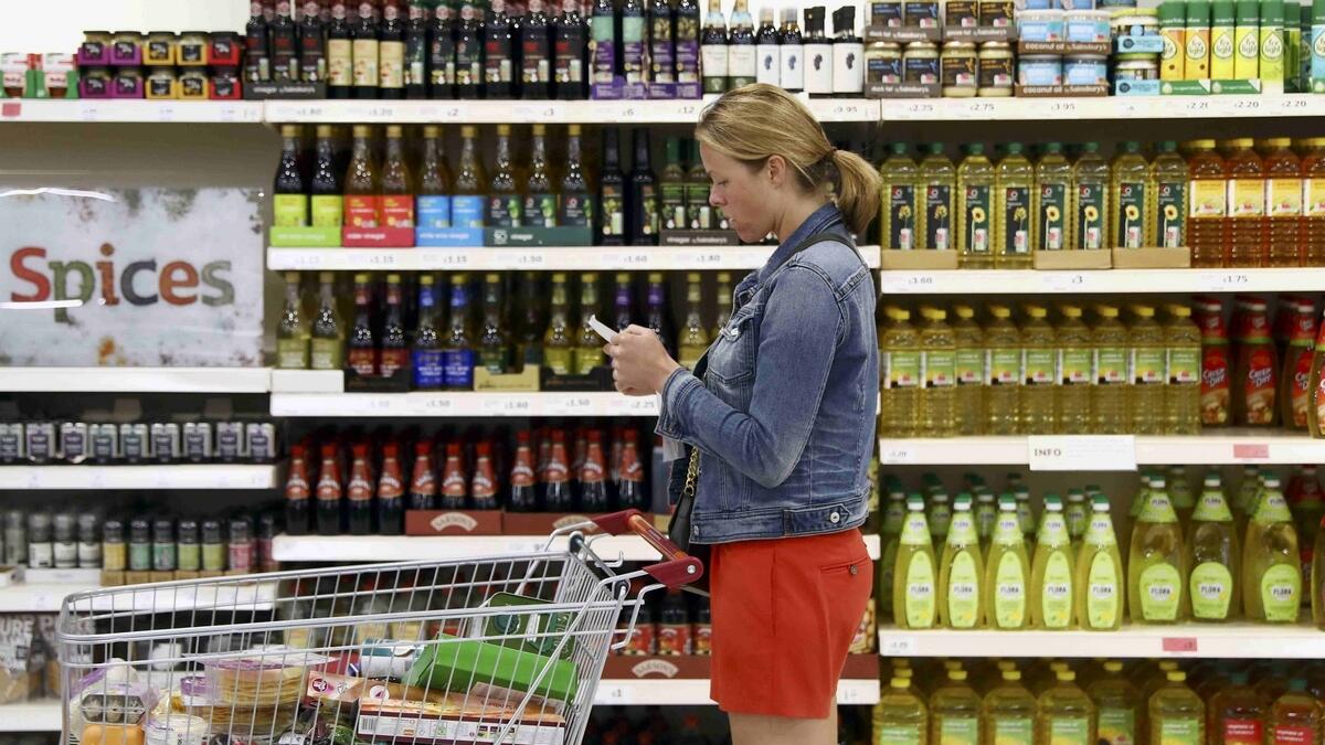UK retail sales grow at fastest since 2004