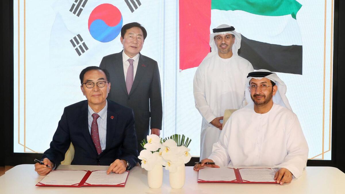 The MoU was signed by Abdullah Al Saleh, Undersecretary of the Ministry of Economy; and Kim Ki-mun, Chairman of KBIZ, in the presence of Dr Ahmad Belhoul Al Falasi, Minister of State for Entrepreneurship and SMEs. — Supplied photo
