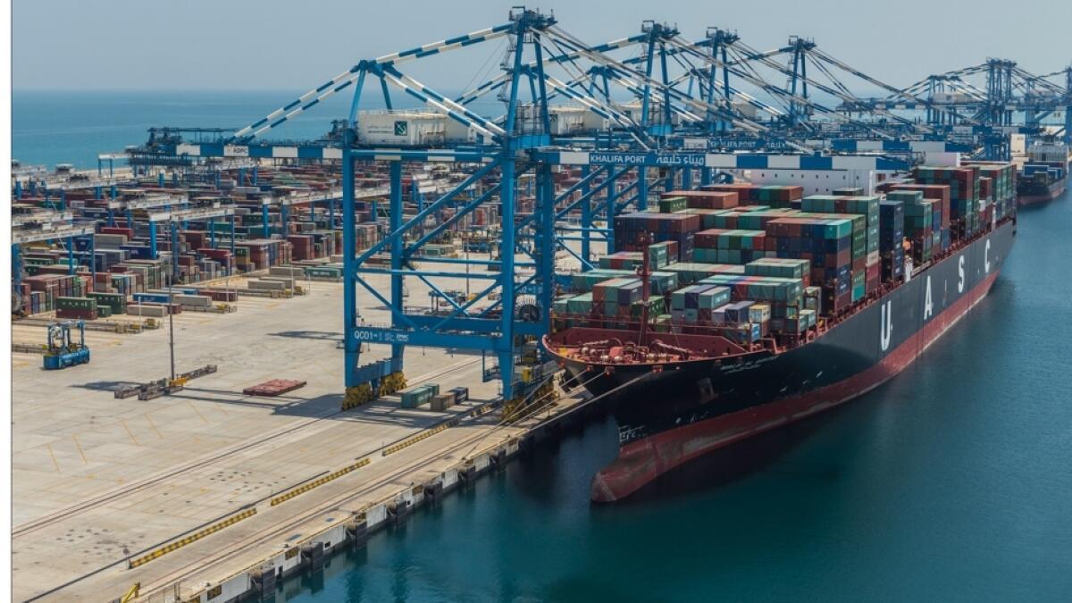 Abu Dhabis Khalifa Port handles record cargo