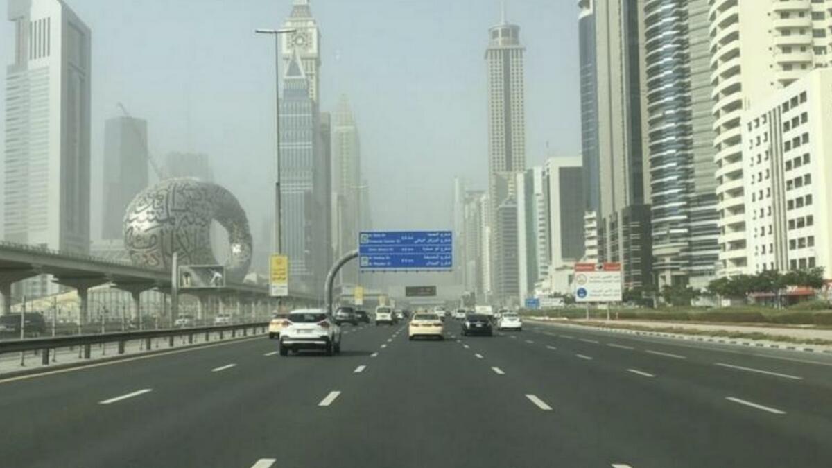 Weather warning issued in UAE, poor visibilty, dust 