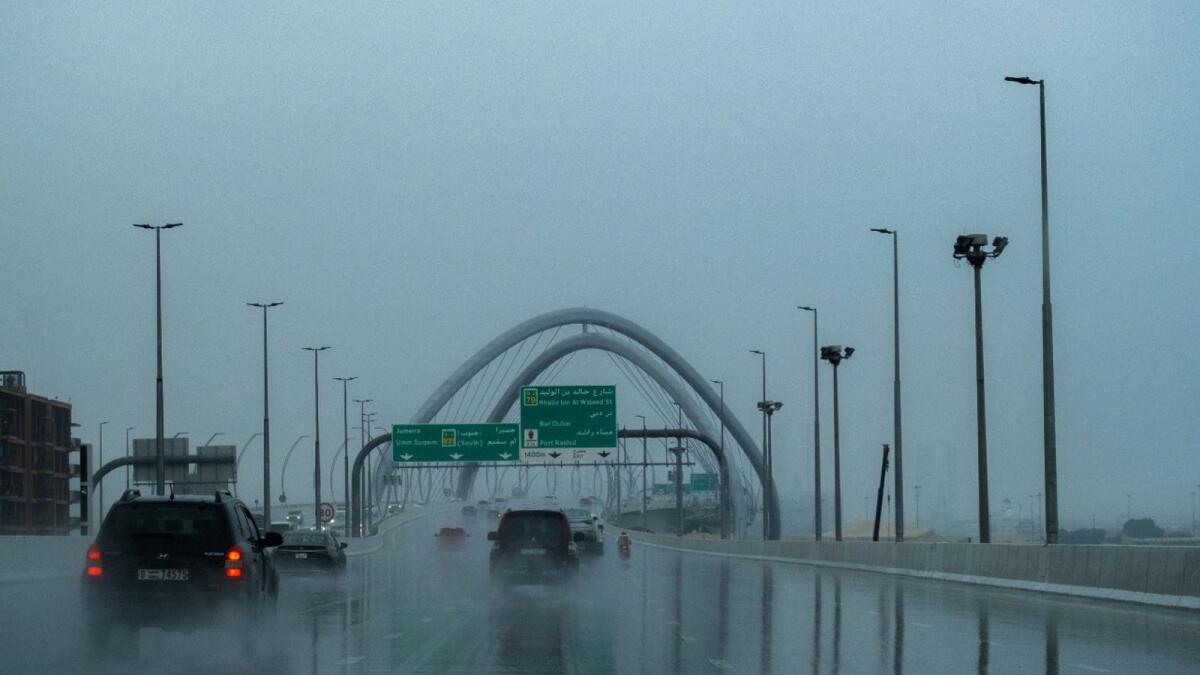 On Monday, December 26, 2022, it was raining heavily in Bur Dubai. Photography: Shihab