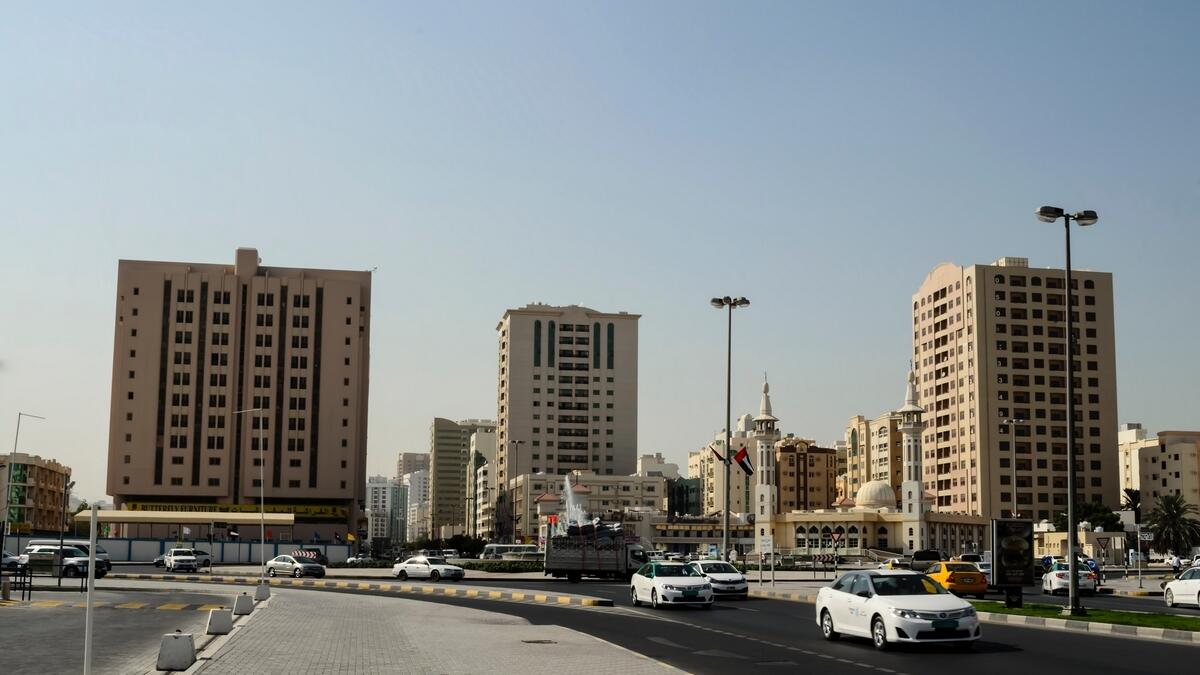 Sharjah, roundabout, traffic, road, transport, uae