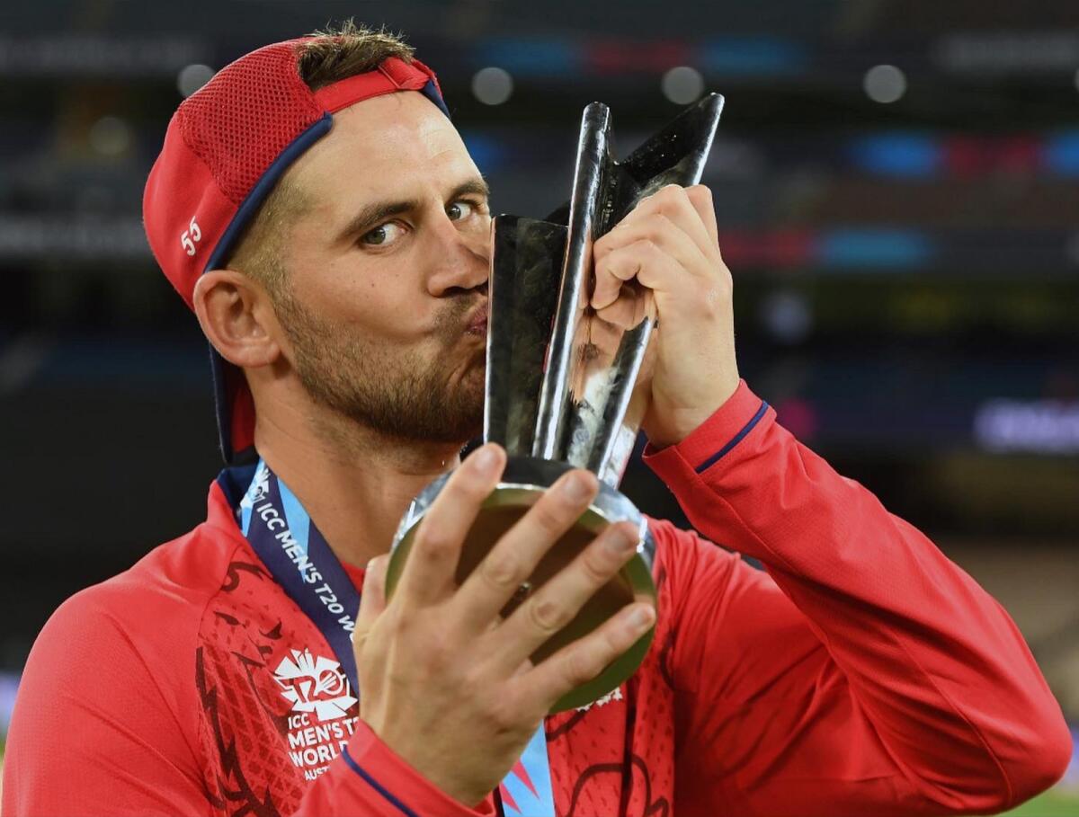 Alex Hales kisses the trophy after England won the ICC T20 World Cup in Australia last year. — Twitter