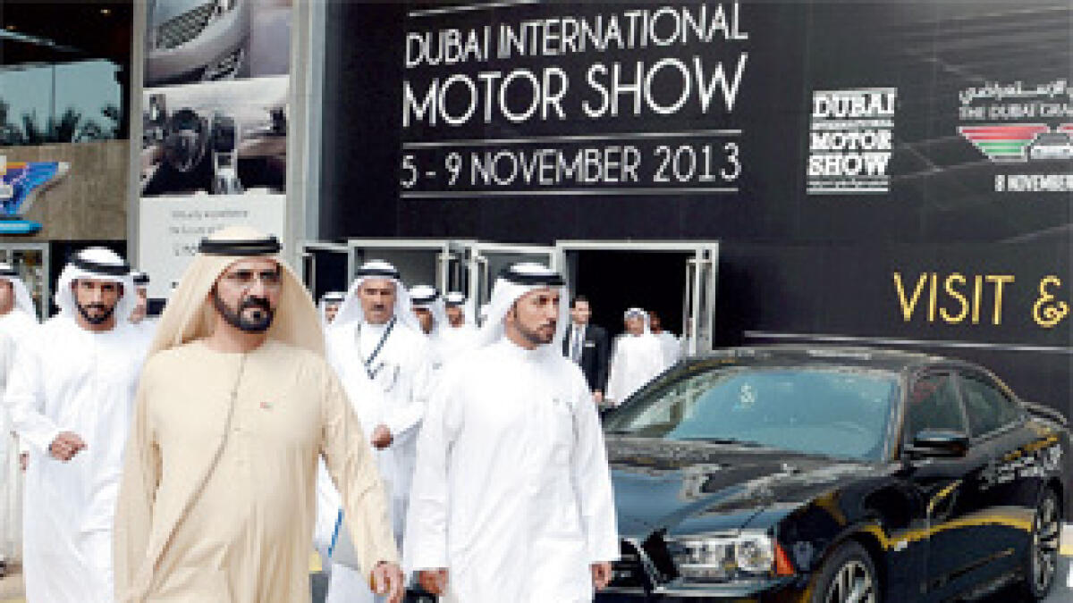 Shaikh Mohammed visits Dubai Intl Motor Show