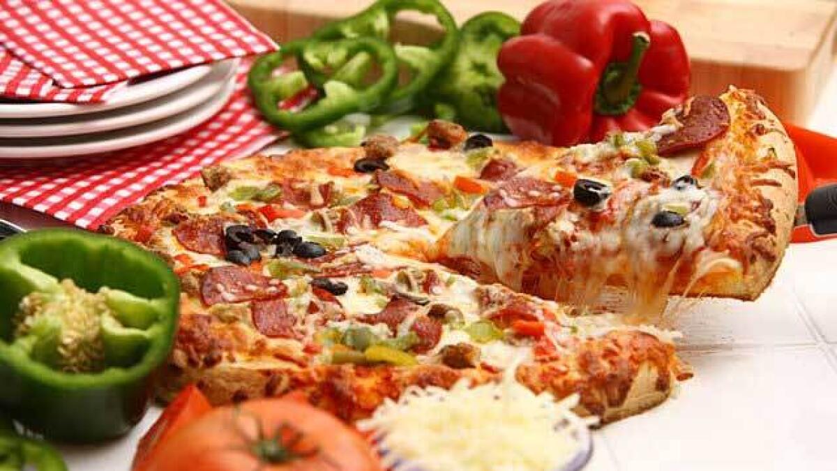 Get Dh1 pizza in Dubai TODAY!
