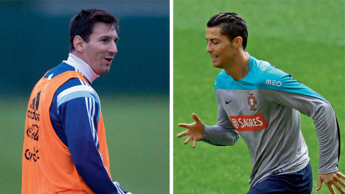 Ronaldo aims to outshine Messi on Manchester return