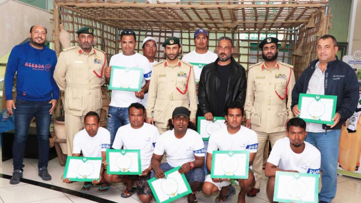 Dubai Police rewards crew for rescuing tourists from sinking yacht