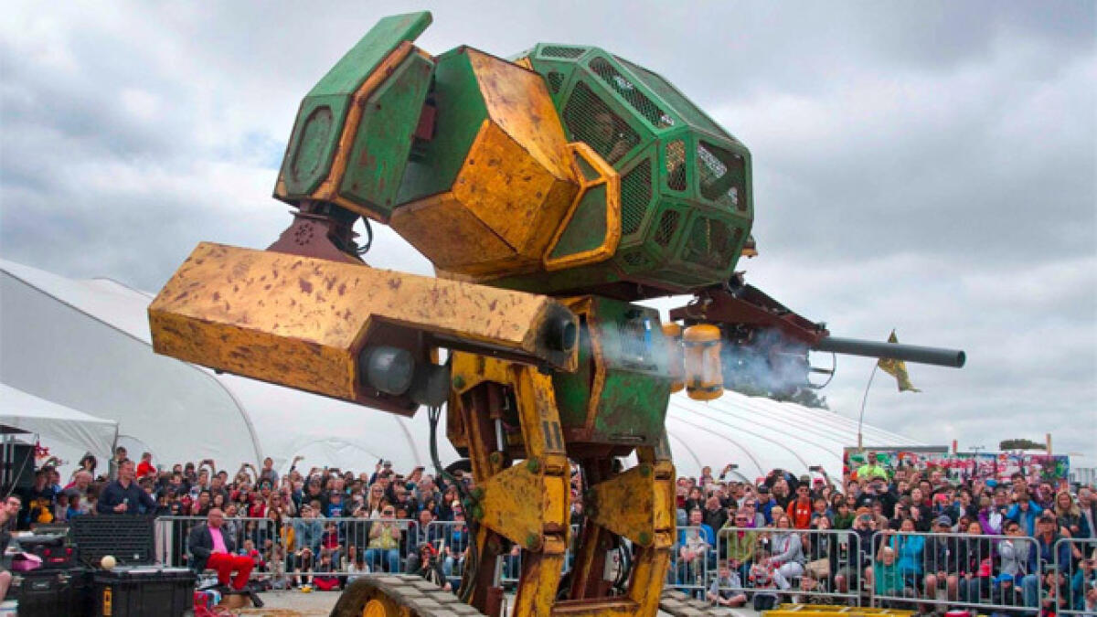 Giant robots from Japan, US to face off