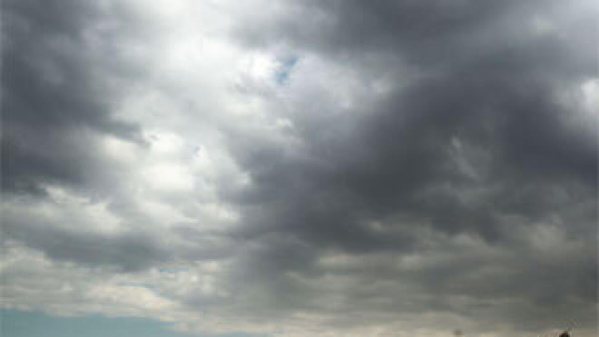 UAE weather: Fog and showers forecast