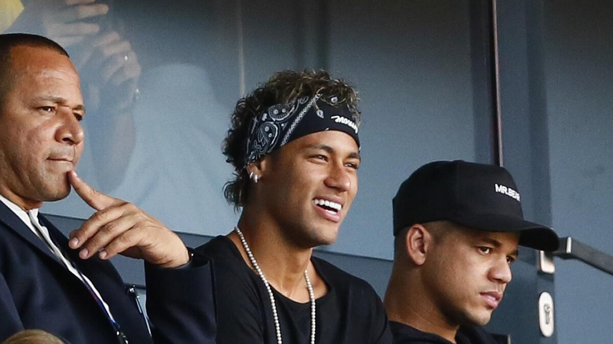 Neymars debut for PSG could be delayed again