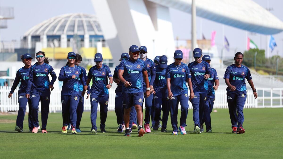 Bangladesh women's team training at Abu Dhabi Cricket &amp; Sports Hub in 2022 File