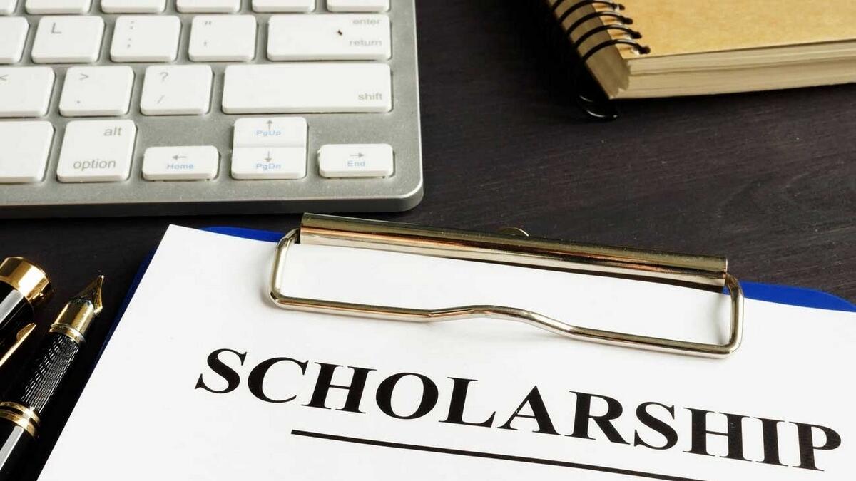 Scholarship until graduation for outstanding Emirati students in UAE 