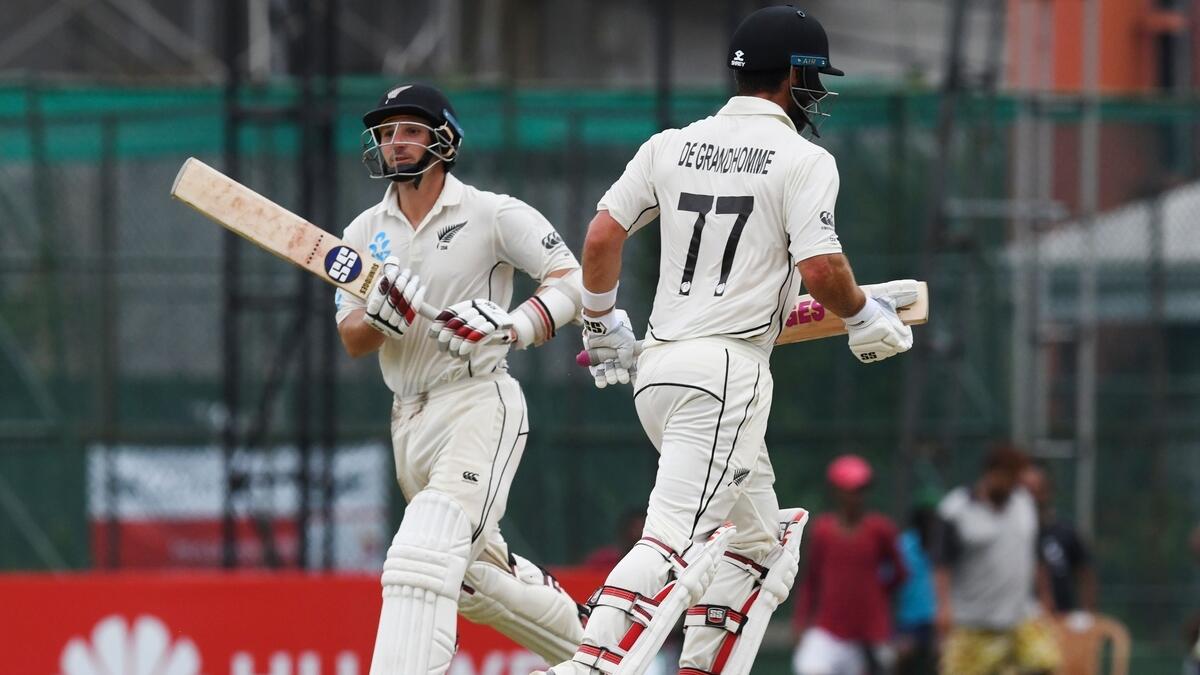 Fifties from De Grandhomme and Watling give New Zealand lead of 138