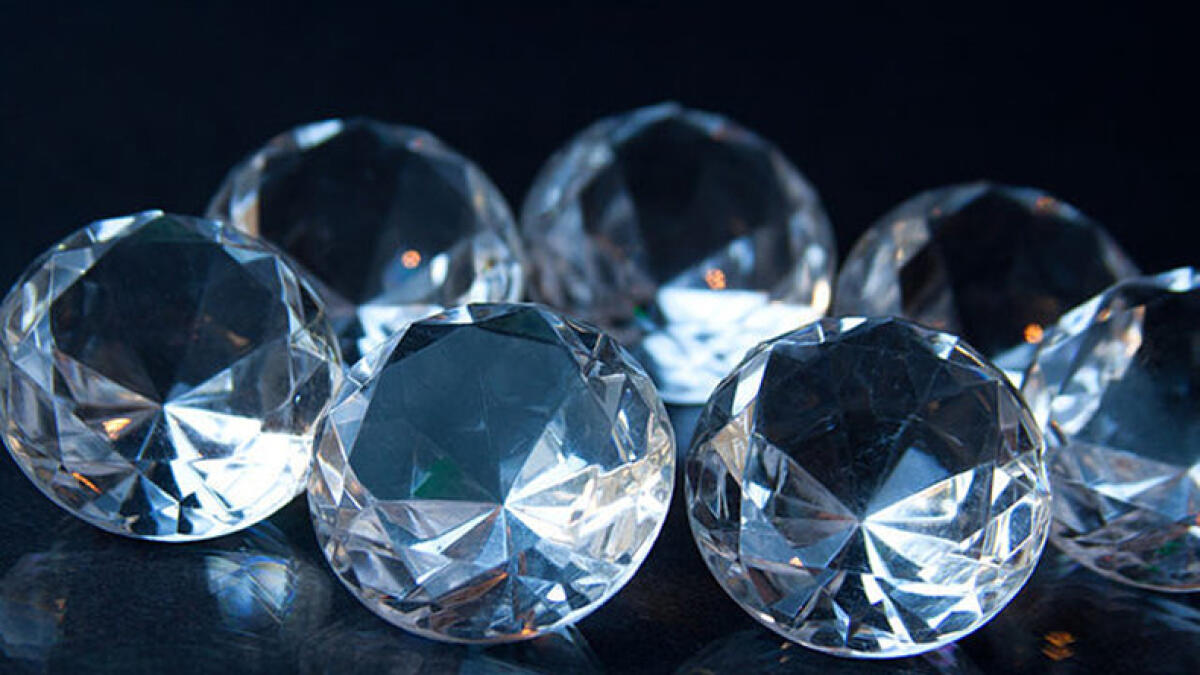 Duo steal diamonds worth Dh500,000 in Dubai