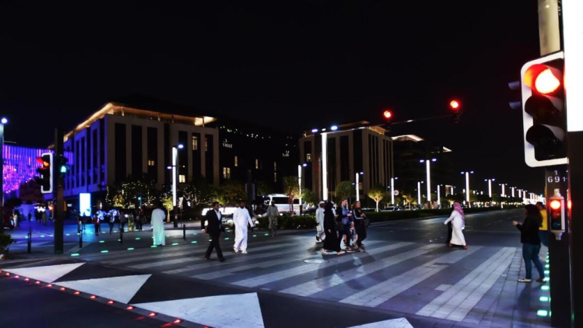 Have you spotted smart pedestrian signals in Dubai yet? 