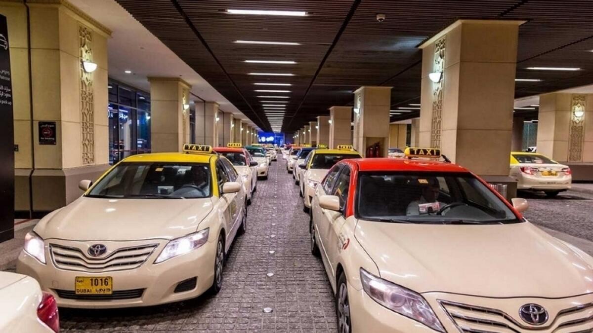 Now, know your Dubai taxi fare, route before ride starts