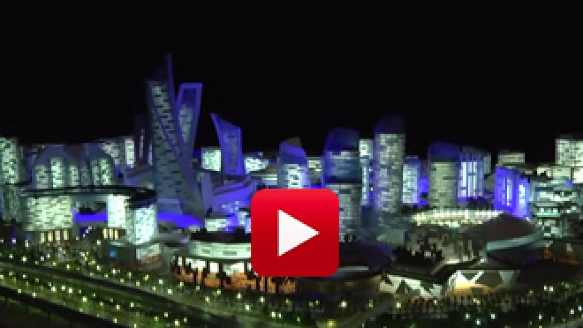 Watch video: Stunning features of Mall of the World