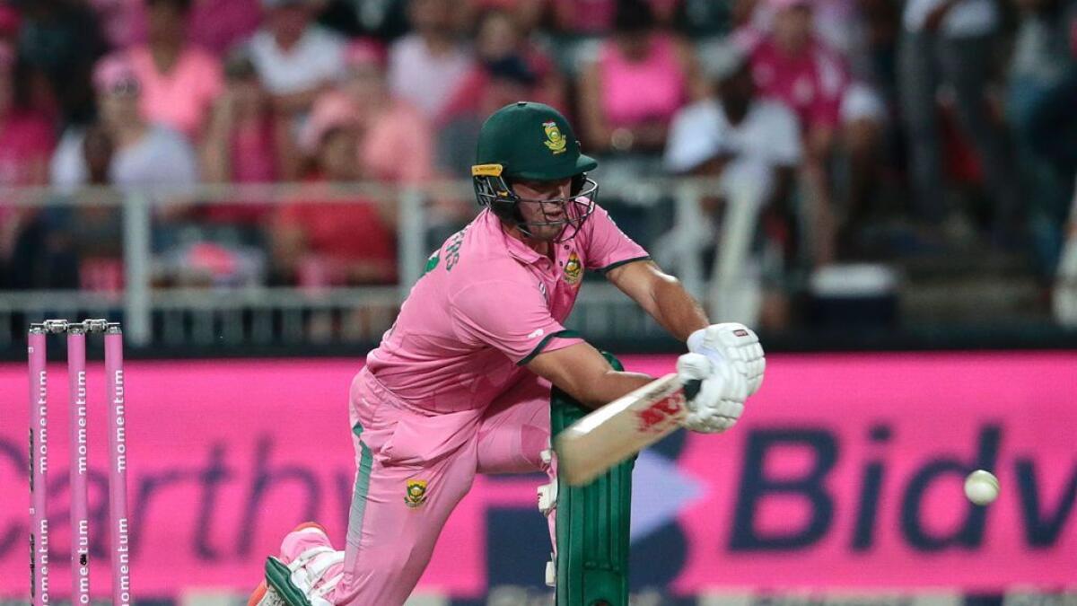 Busy bees S. Africa rout Sri Lanka