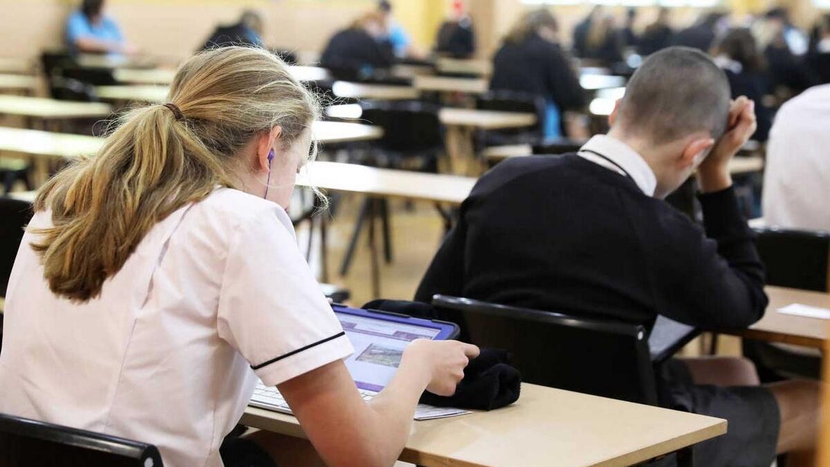 Coronavirus, UAE, Some  schools  cancel,  internal exams, live online sessions