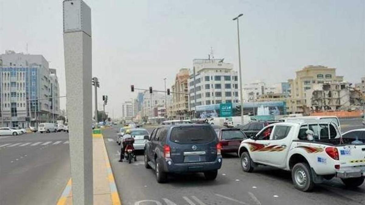Abu Dhabi residents want more road radars, cameras to catch violators