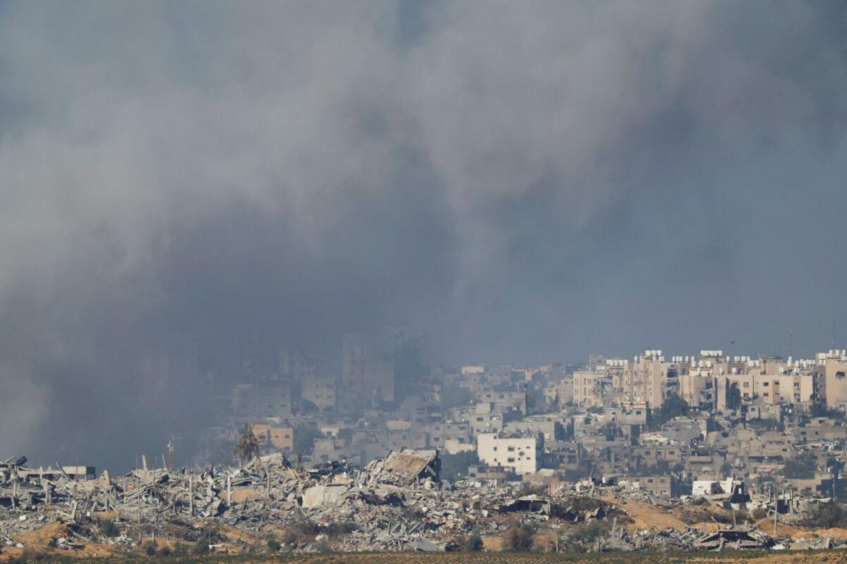 Smoke rises after Israeli air strikes in Gaza, as seen from southern Israel, amid the ongoing conflict between Israel and the Palestinian group Hamas, November 21, 2023. Photo: Reuters