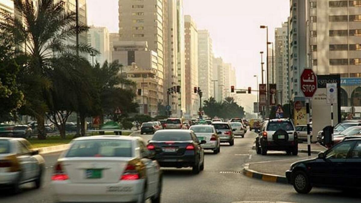 Abu Dhabi bans heavy vehicles, trucks during New Year holiday