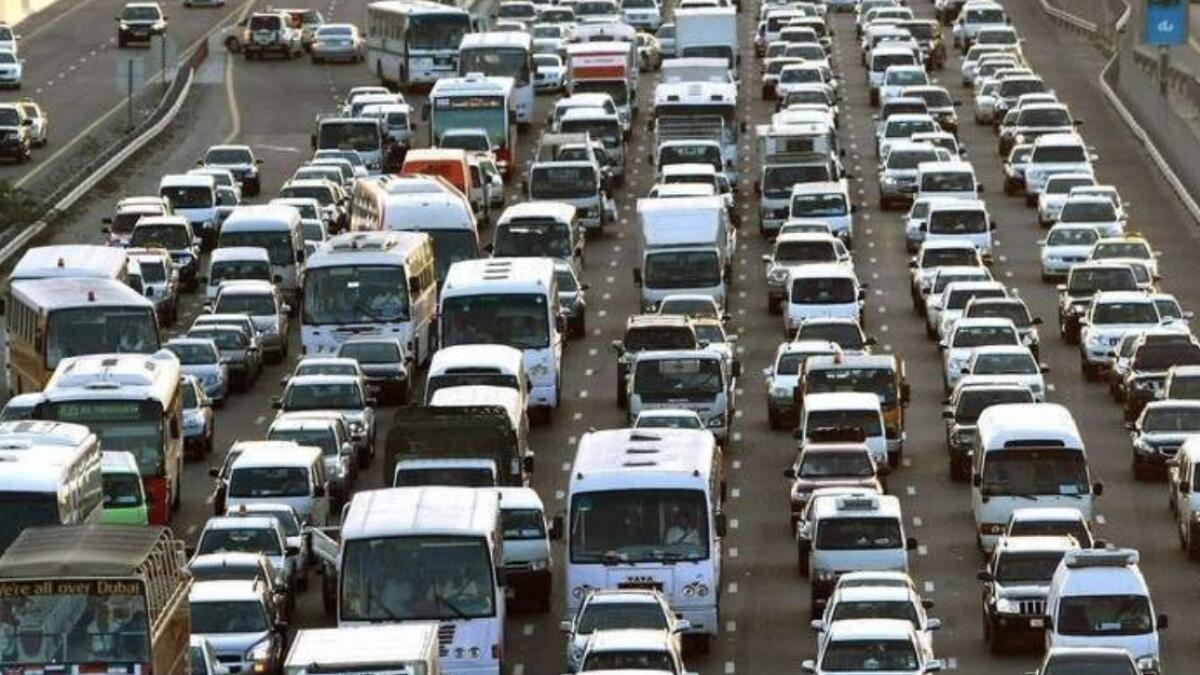 Dubai motorists spent 29 hours in traffic congestion in 2017