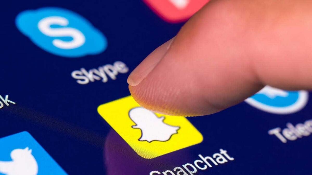 Man, dock, threatening, girlfriend, Snapchat, UAE, Emirati man