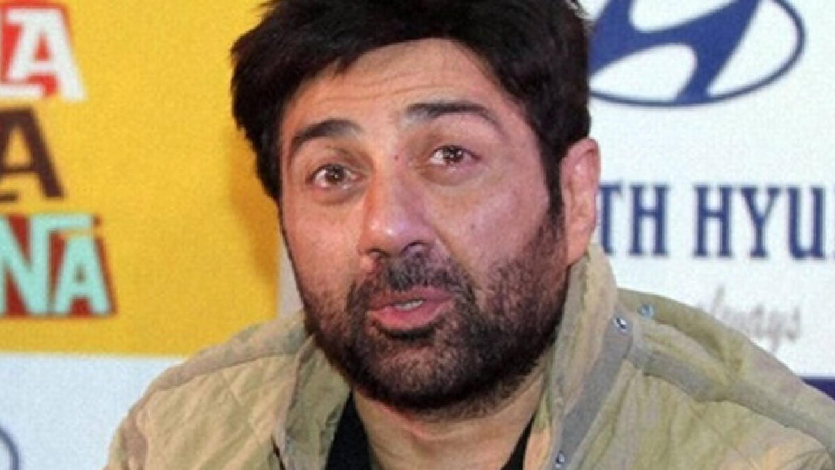 Police complaint against Sunny Deol for abuses in Mohalla Assi