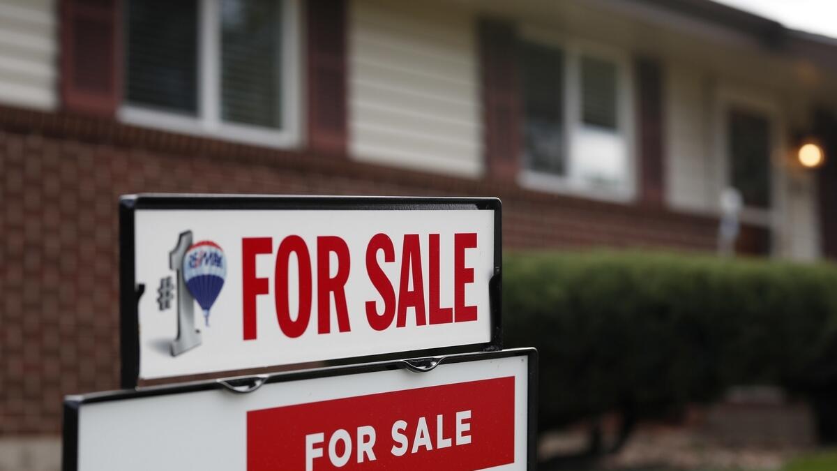 US mortgage rates hover close to eight-year peak