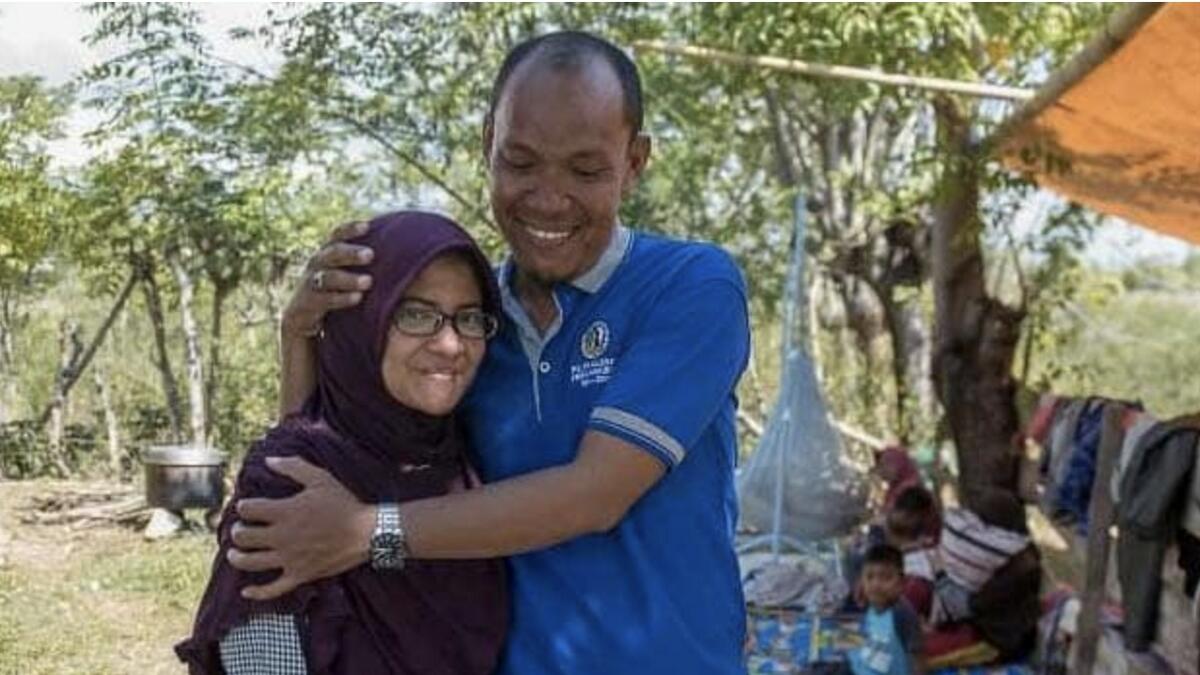  How Indonesian couple reunited after being swept away in tsunami 