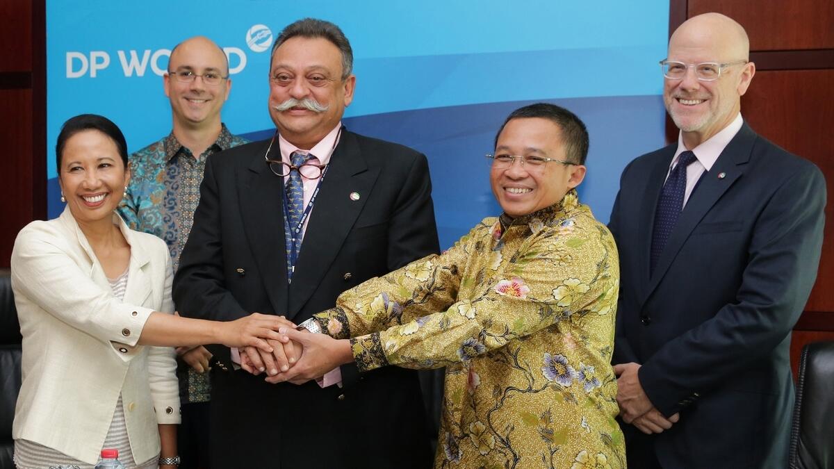 DP World offers to help Indonesia in developing ports, trade infrastructure