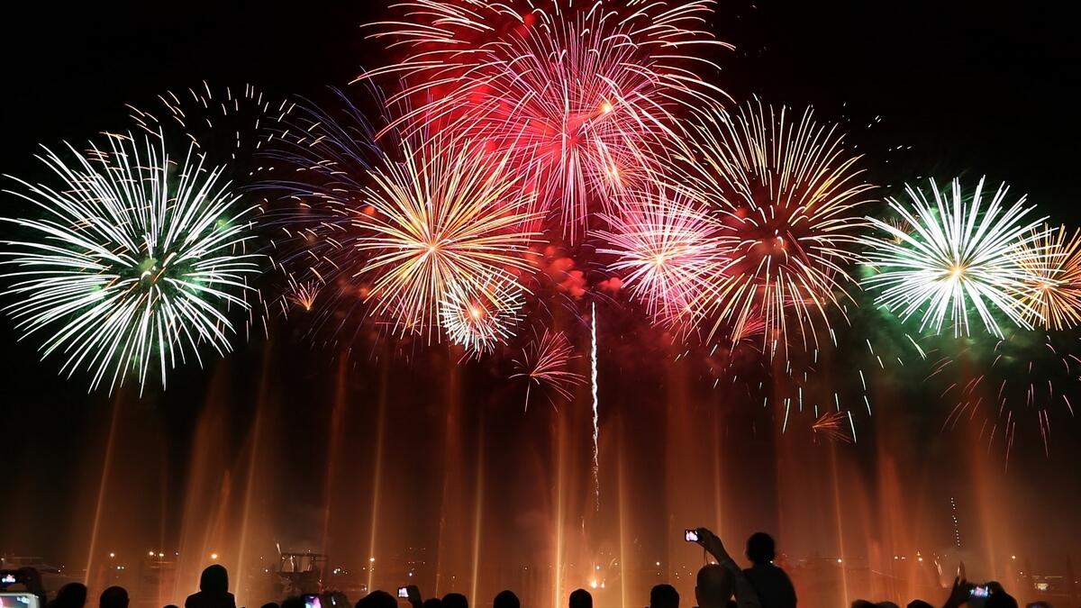 New Year 2020 fireworks, Sheikh Zayed Road, Burj Khalifa fireworks