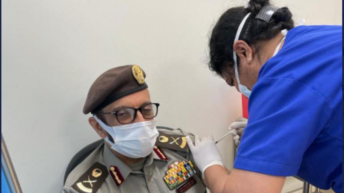 Major-General Mohammed Ahmed Al Marri getting his Covid jab. — Photo: Government of Dubai Media Office/Twitter.