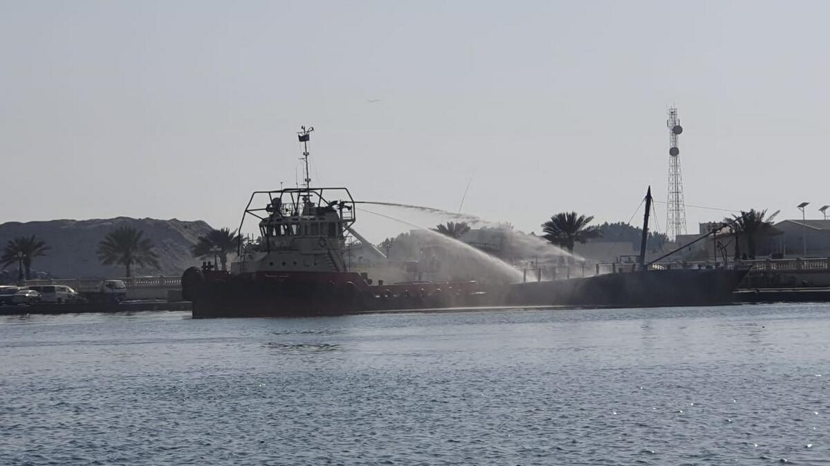 fire, boat, ship, uae port, khalid port, sharjah, ship, khalid port