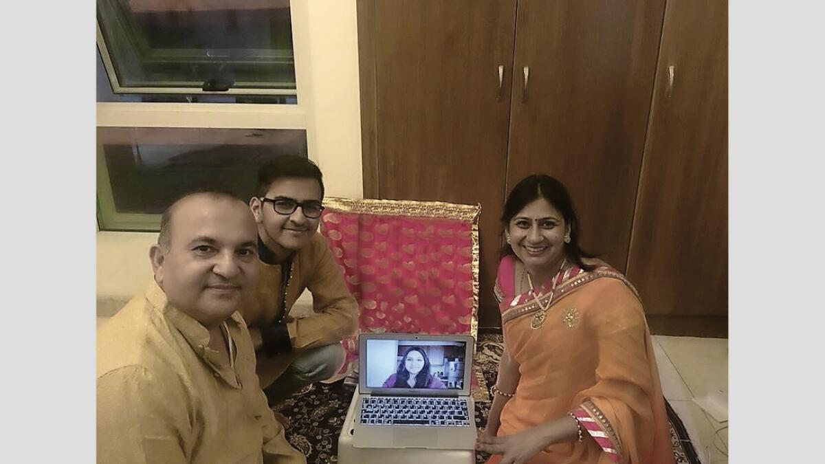 Aarti Bhatia with family