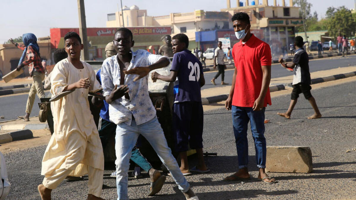 Professionals in vanguard of protests against Bashir