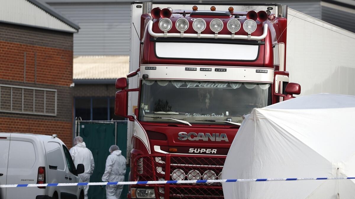 Truck container, UK, Belgium, 39 bodies