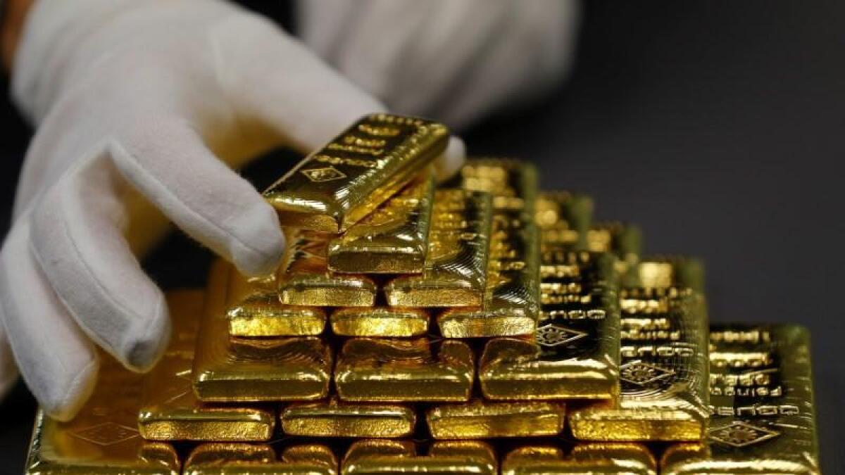 Gold is set to notch its seventh consecutive weekly advance, extending its climb after seven straight quarters of gains.