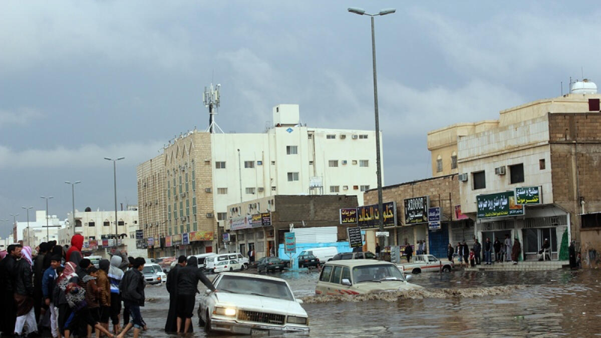 12 die in Saudi Arabia due to thunderstorms, flooding