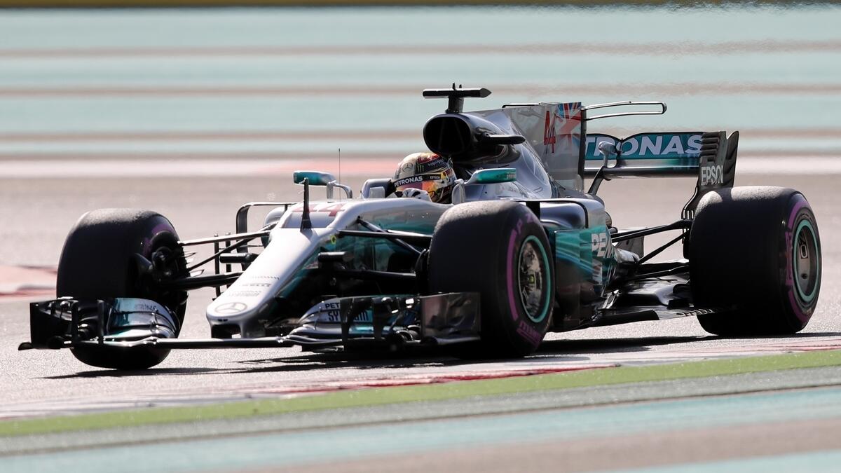 Brilliant Bottas grabs pole in Abu Dhabi