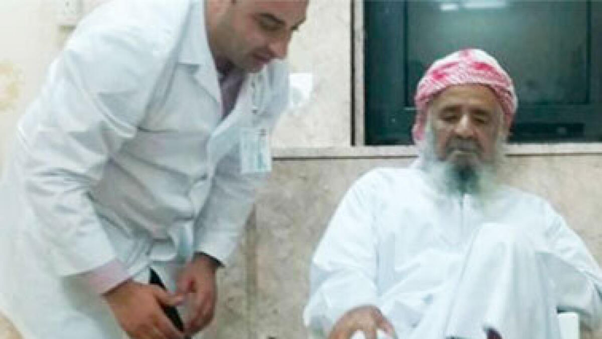 Dubai Health Authority sets up Ramadan tent for elderly patients