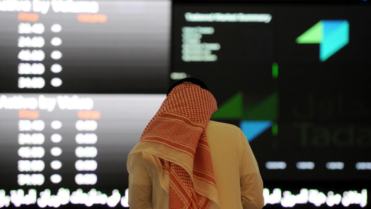 Saudi Arabia back in recession as oil, state sectors struggle in Q2