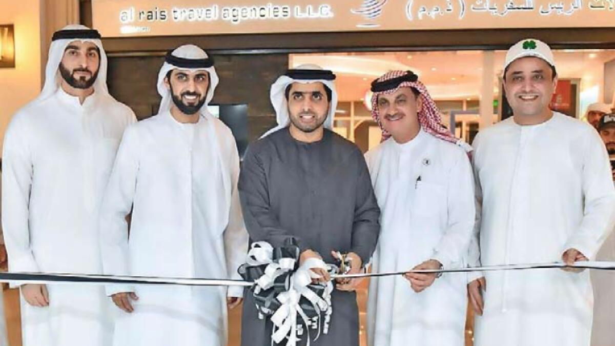 Khalid Al Ali, Dawood Mohammed, Mohammed bin Maktoum bin Juma Al Maktoum, Yaqoob Al Ali and Suhail Abdullatif Galadari.