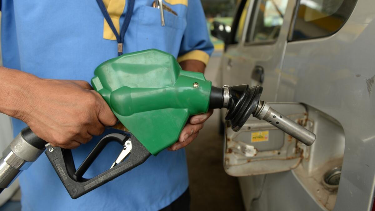 Lower fuel prices ease Indias wholesale price index