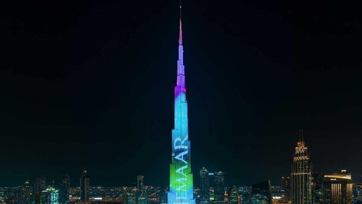 7 and 8. World’s largest and tallest LED-Illuminated façade: The Burj Khalifa’s special LED-façade famously lights up on special occasions and for shows.
