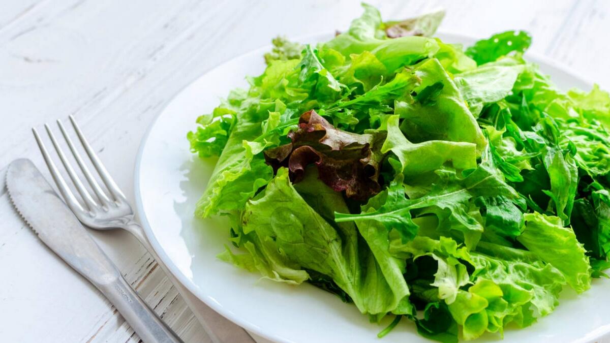 Americans, Canadians are warned not to eat romaine lettuce