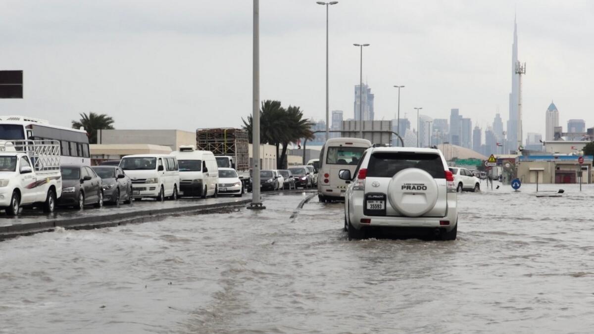 How much rain, heavy rainfall, flooding, Dubai, Dubai Media Office, Dubai Municipality, Dubai Police 