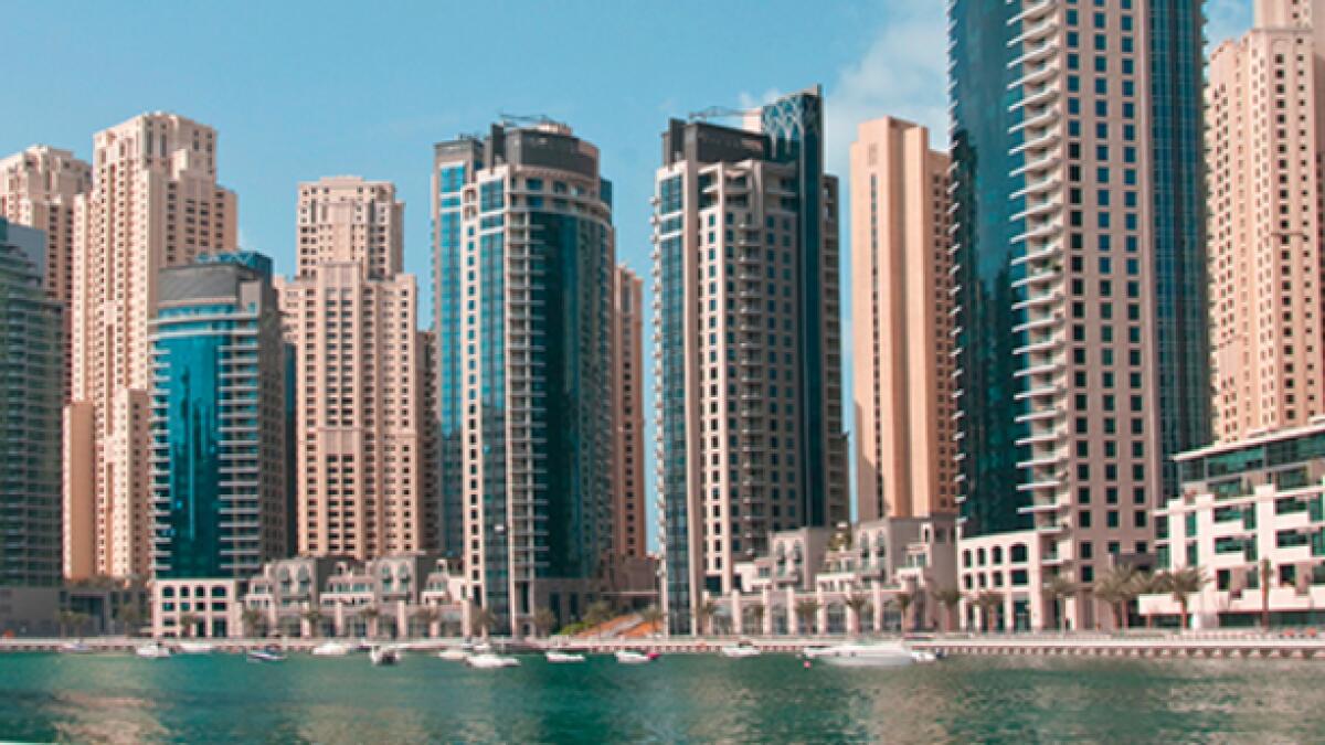 Dubai Marina Promenade, coronavirus, covid-19, Emaar